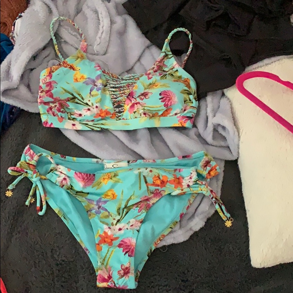 Jessica Simpson Swimsuit!